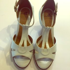 Women’s sandals
